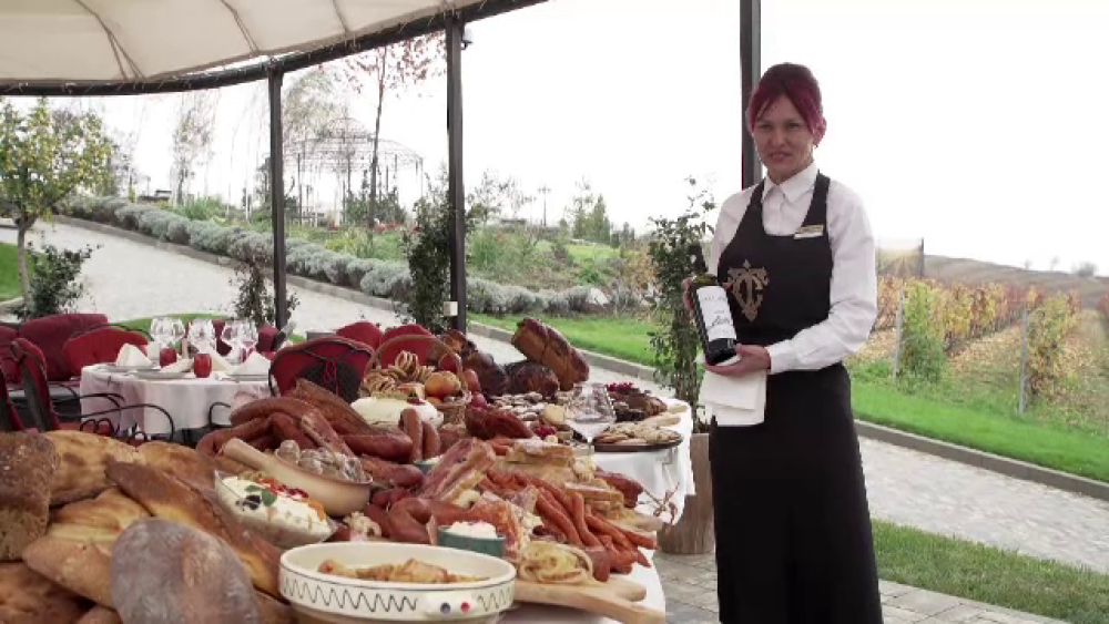 Rețetele pregătite de bucătari pentru masa de Crăciun. Cum se răsfață românii - Imaginea 2