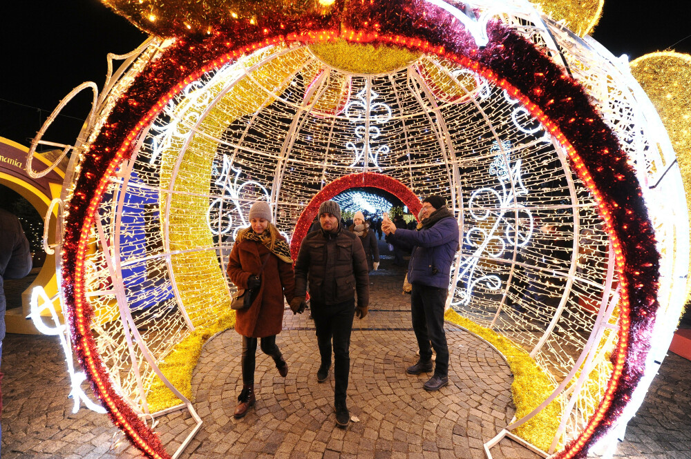 USR: Primăriile din România au plătit 53 de milioane de lei pentru iluminatul festiv - Imaginea 3