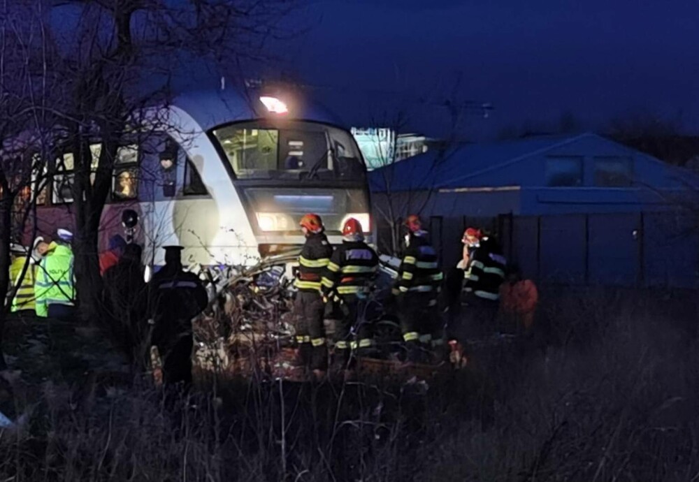 Șofer spulberat de tren, în apropiere de Timişoara. Victima, în stare gravă - Imaginea 1