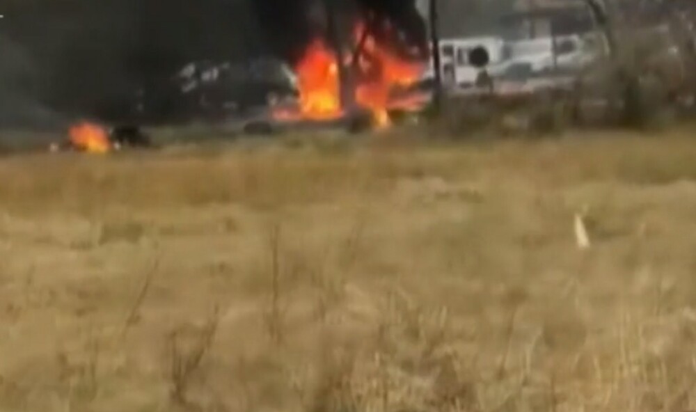 Prezentatoare TV moartă după ce un avion s-a prăbușit într-o parcare și a luat foc - Imaginea 2
