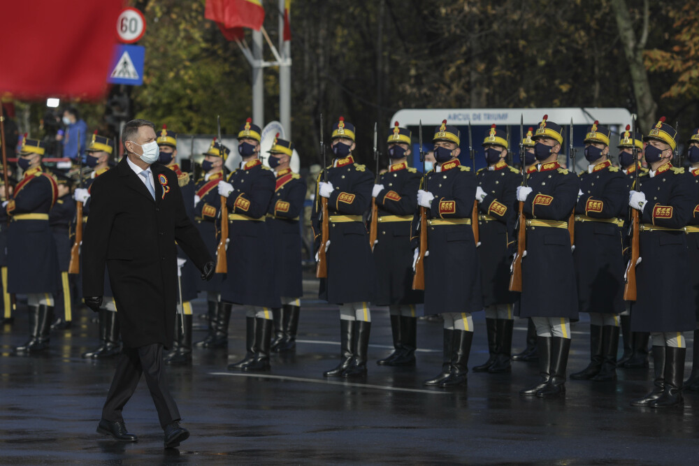 FOTO și VIDEO. Parada de 1 Decembrie 2020. Mesajul lui Klaus Iohannis cu ocazia Zilei României - Imaginea 3