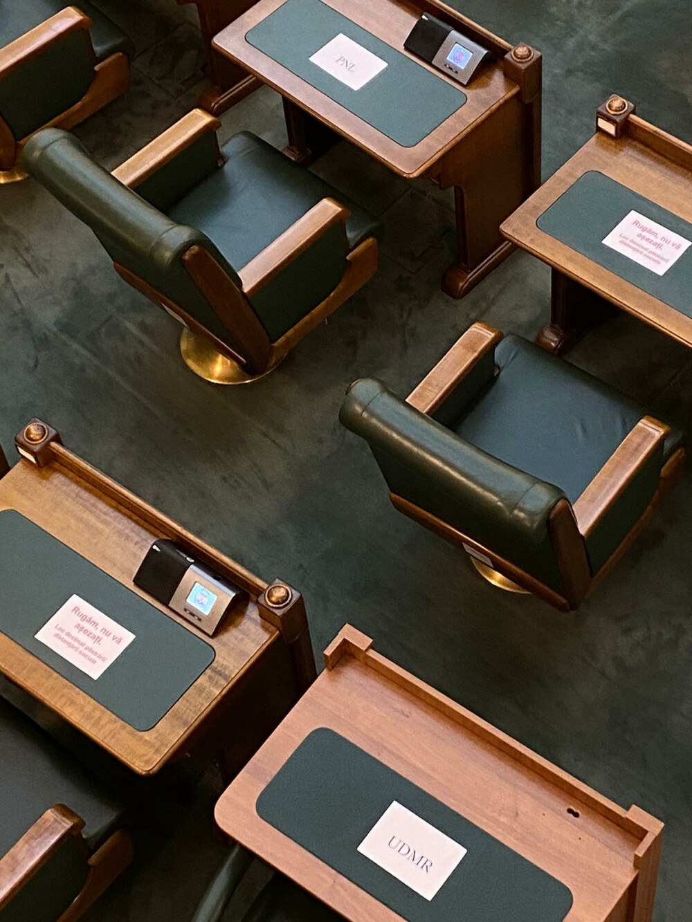 Noul Parlament își preia mandatul. Vom avea 465 de deputați și senatori - Imaginea 2