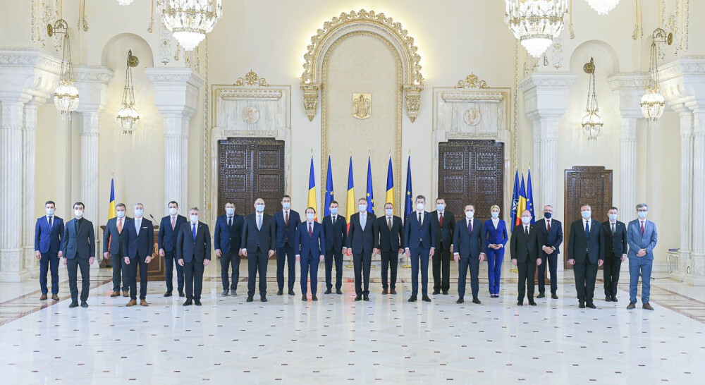 Decretul pentru numirea Guvernului Cîțu, semnat de Iohannis. Miniștrii au depus jurământul la Cotroceni - Imaginea 1