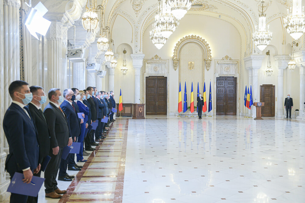 Decretul pentru numirea Guvernului Cîțu, semnat de Iohannis. Miniștrii au depus jurământul la Cotroceni - Imaginea 2