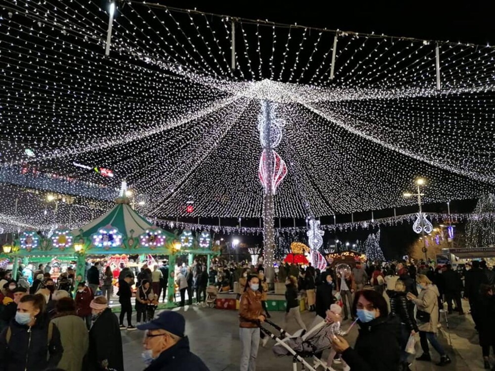 GALERIE FOTO Târgul de Crăciun din Craiova este pe locul 6 în topul celor mai frumoase din Europa - Imaginea 1