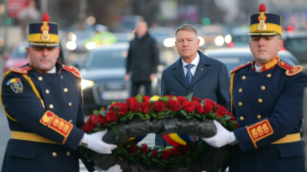 Klaus Iohannis a depus o coroană de flori în memoria victimelor Revoluţiei din 1989 - Imaginea 2