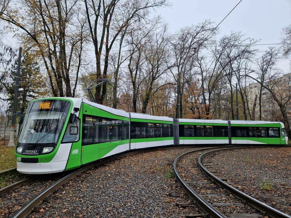 Capitala va avea tramvaie noi. STB a anunțat că vor exista controlori permanenți. GALERIE FOTO - Imaginea 1