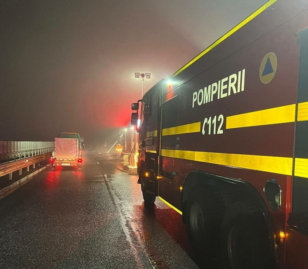 Incendiu violent pe A1. Un autotren încărcat cu opt autoturisme a ars complet | VIDEO & GALERIE FOTO - Imaginea 6