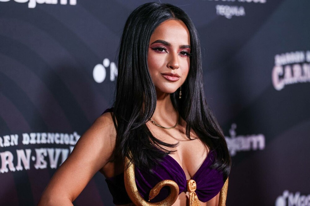 Becky G s-a logodit. Cine este viitorul soț al artistei latino GALERIE FOTO - Imaginea 7