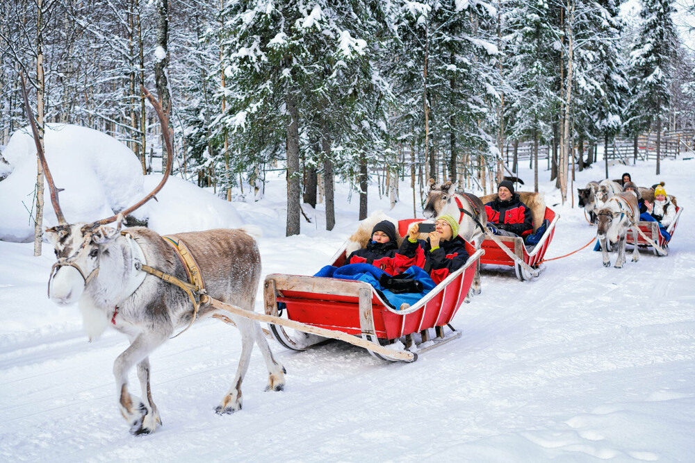 Laponia, țara lui Moș Crăciun. Ce poți să faci în orașul în care este casa lui Moș Crăciun - Imaginea 1