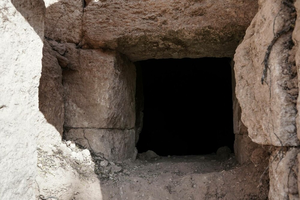 Arheologii au făcut noi descoperiri la mormântul Salomeei, moașa care a asistat la nașterea lui Isus. Ce au găsit | FOTO - Imaginea 3
