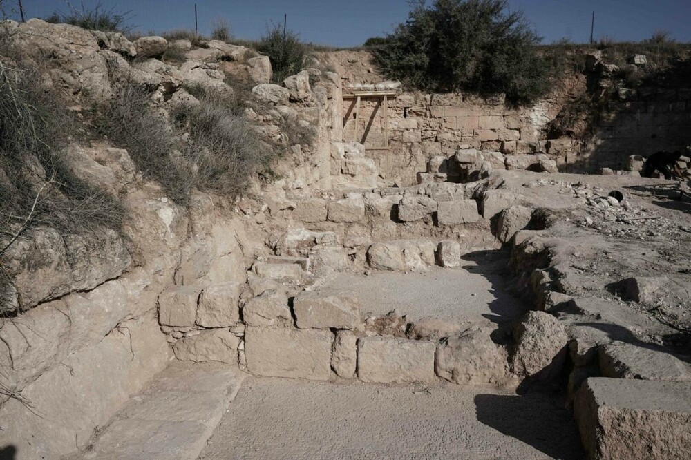 Arheologii au făcut noi descoperiri la mormântul Salomeei, moașa care a asistat la nașterea lui Isus. Ce au găsit | FOTO - Imaginea 9