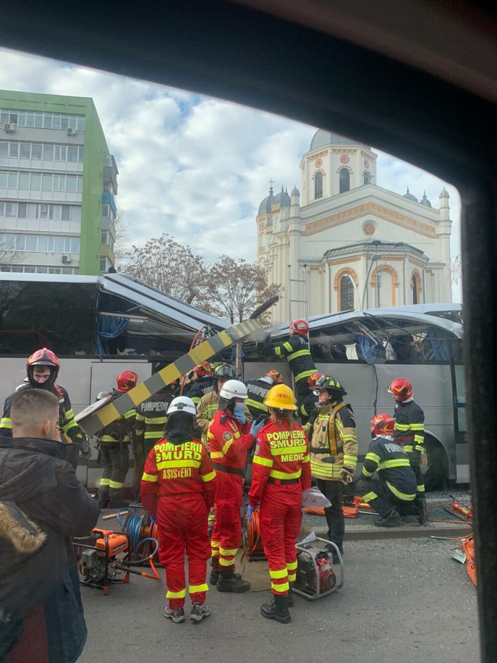 Accidentul de autocar de la Pasajul Unirii este al șaptelea de la redeschidere. Cronologia incidentelor GALERIE FOTO - Imaginea 12