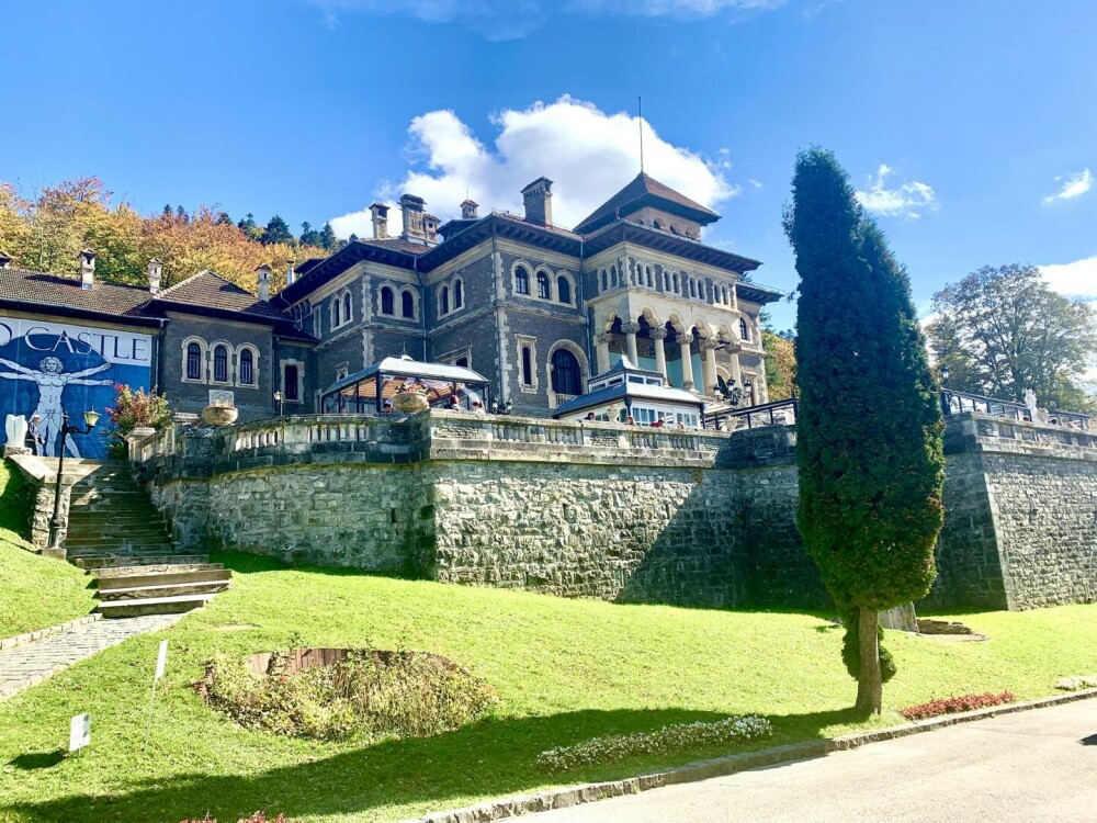 Castelul Cantacuzino din Bușteni a ajuns în presa internațională, după ce a apărut în serialul Wednesday | GALERIE FOTO - Imaginea 17
