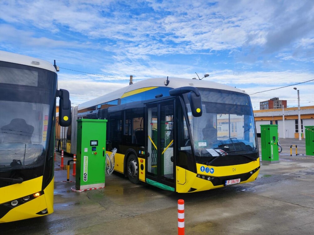 La Timișoara, au sosit primele două autobuze electrice din lotul celor 44 cumpărate cu bani europeni - Imaginea 2