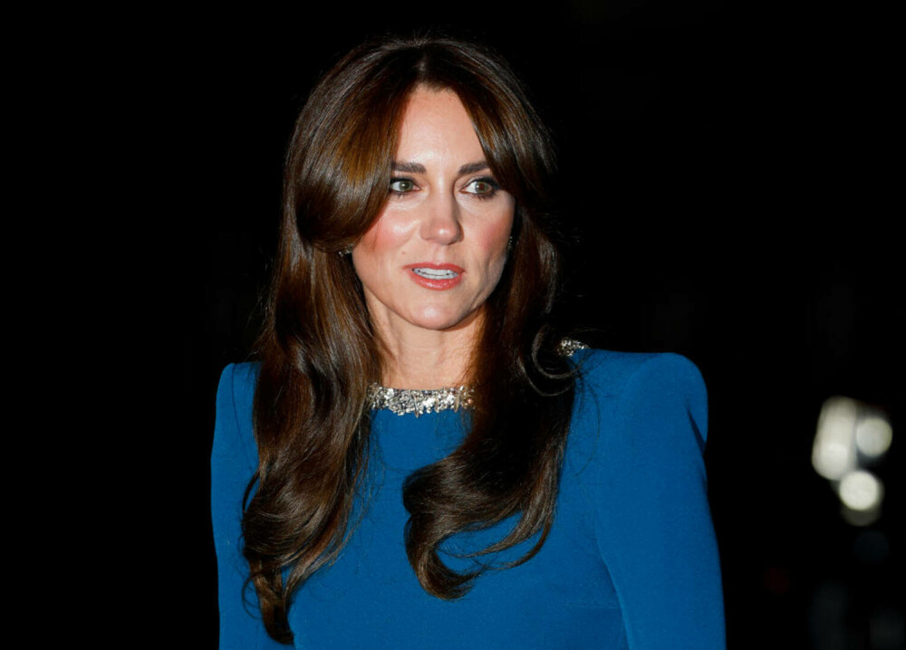 William și Kate au strălucit la Royal Variety Performance 2023. Prințesa de Wales a șocat cu rochia ei albastră | FOTO - Imaginea 20