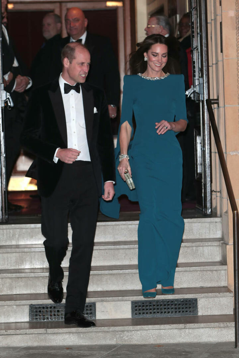 William și Kate au strălucit la Royal Variety Performance 2023. Prințesa de Wales a șocat cu rochia ei albastră | FOTO - Imaginea 44