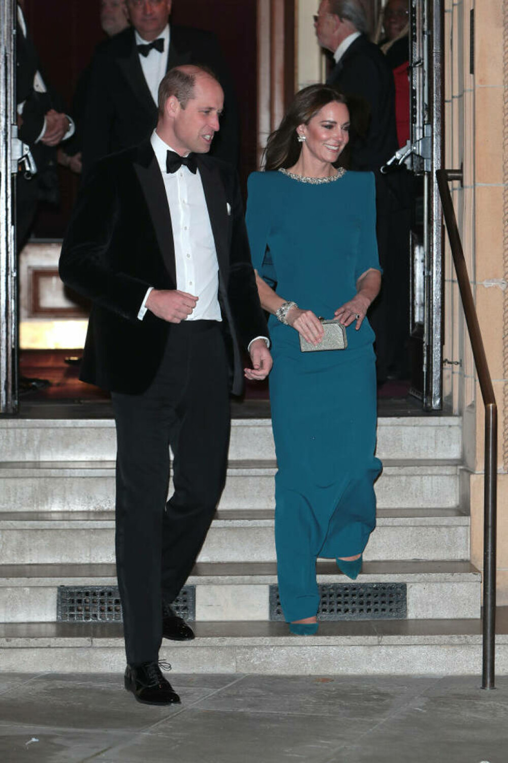 William și Kate au strălucit la Royal Variety Performance 2023. Prințesa de Wales a șocat cu rochia ei albastră | FOTO - Imaginea 46