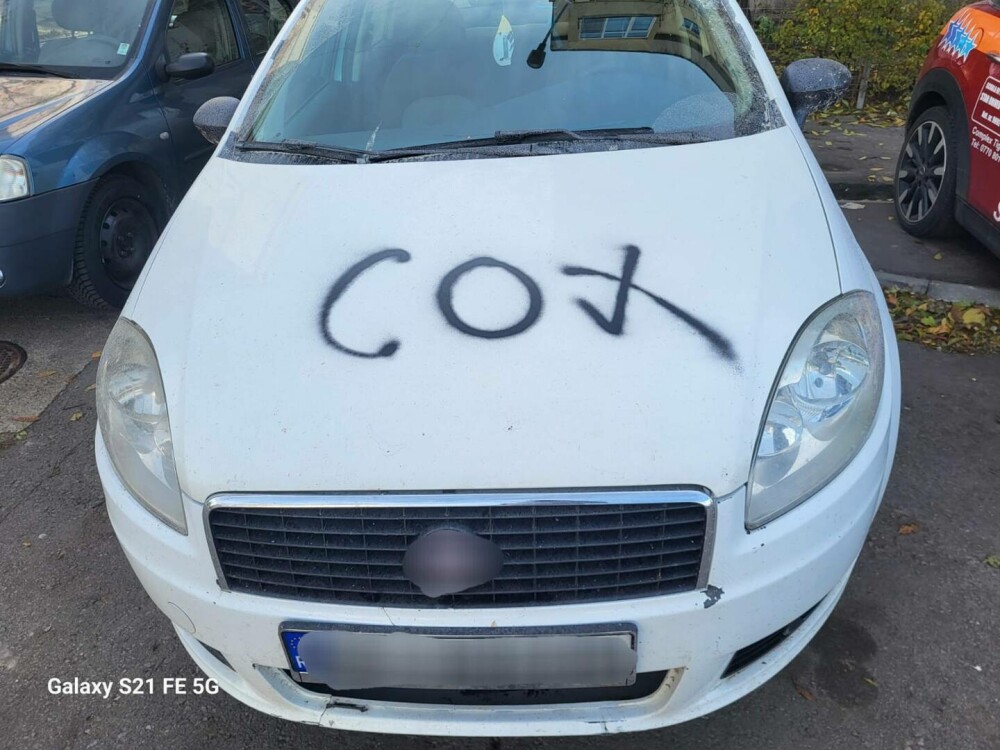 Mașini vandalizate în Galaţi. Doi băieți au pictat cu spray graffiti mai multe autoturisme | FOTO - Imaginea 7