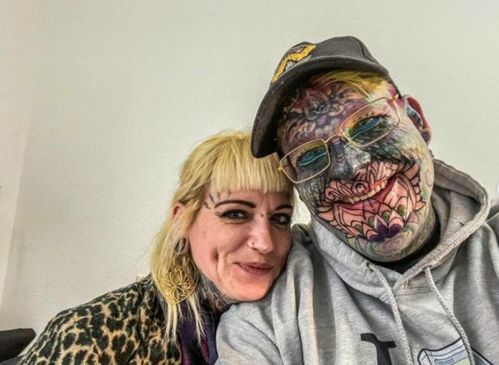 Bărbatul tatuat pe 90% din corp care a cheltuit 30.000 de euro pe modificări corporale. „Oamenii îmi cer să fac poze cu ei” - Imaginea 9