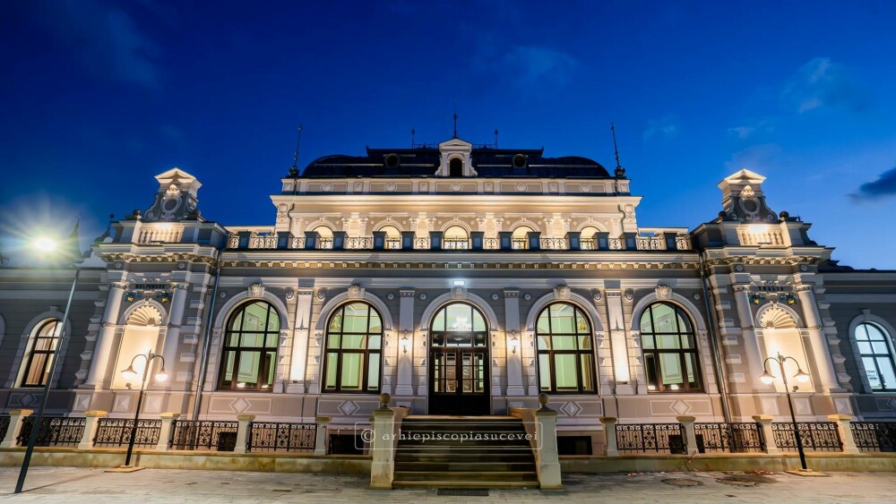 Cum arată Palatul Dornelor, fostul cazinou din Vatra Dornei. Este cea mai frumoasă clădire din Bucovina GALERIE FOTO - Imaginea 7