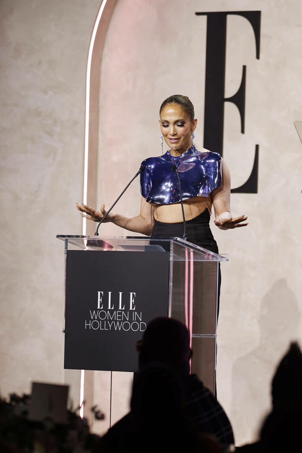Jennifer Lopez, apariție îndrăzneață alături de Ben Affleck. Ce ținute au purtat la un eveniment din Los Angeles | FOTO - Imaginea 18