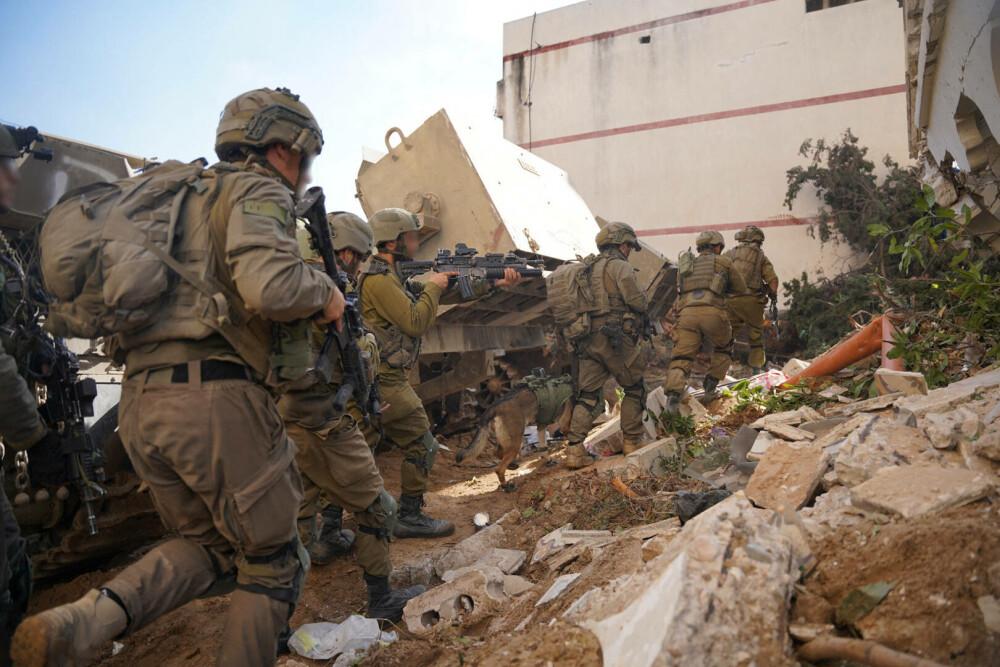 Israelul a anunțat că a ”finalizat destructurarea grupării Hamas din nordul Fâșiei Gaza”. 176 de soldați israelieni au murit - Imaginea 4