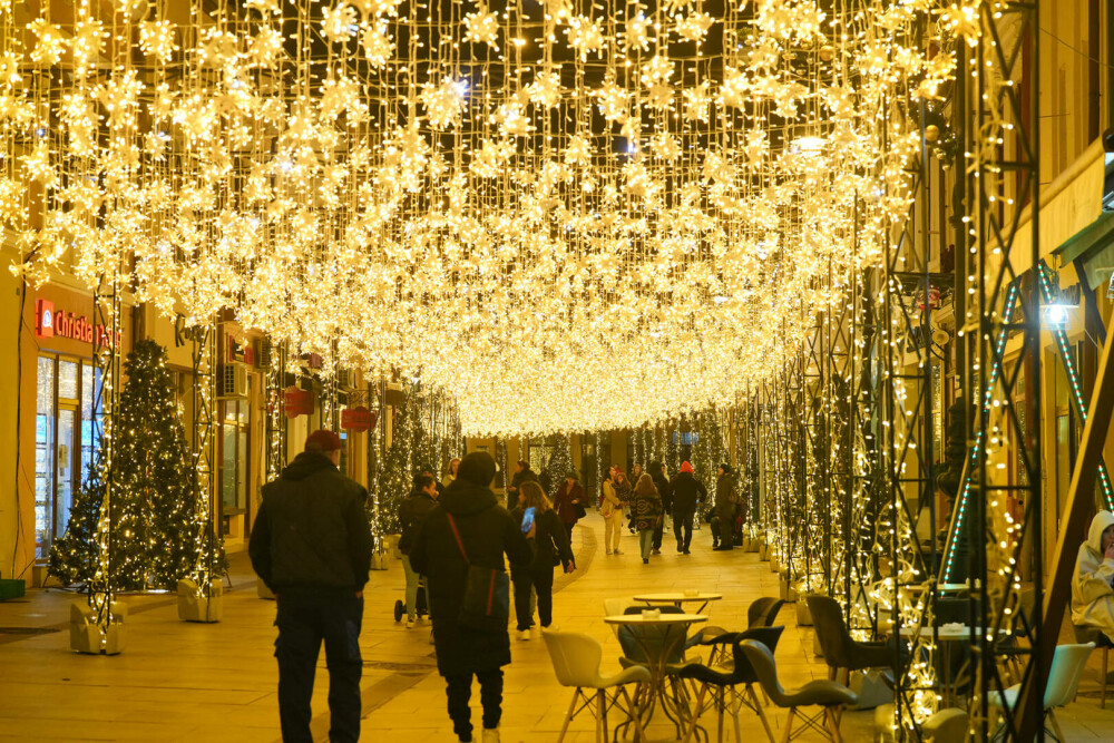 Craiova, locul II într-un top european al celor mai frumoase târguri de Crăciun, pe un site turistic - Imaginea 1