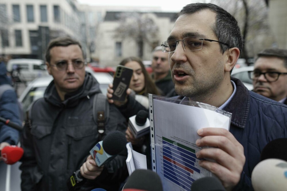 Vlad Voiculescu, urmărit penal de DNA. Este acuzat de abuz în serviciu, cu consecinţe deosebit de grave - Imaginea 4