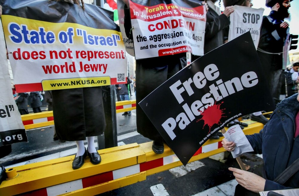 Proteste la Londra. Mii de persoane au manifestat în sprijinul palestinienilor. GALERIE FOTO - Imaginea 8