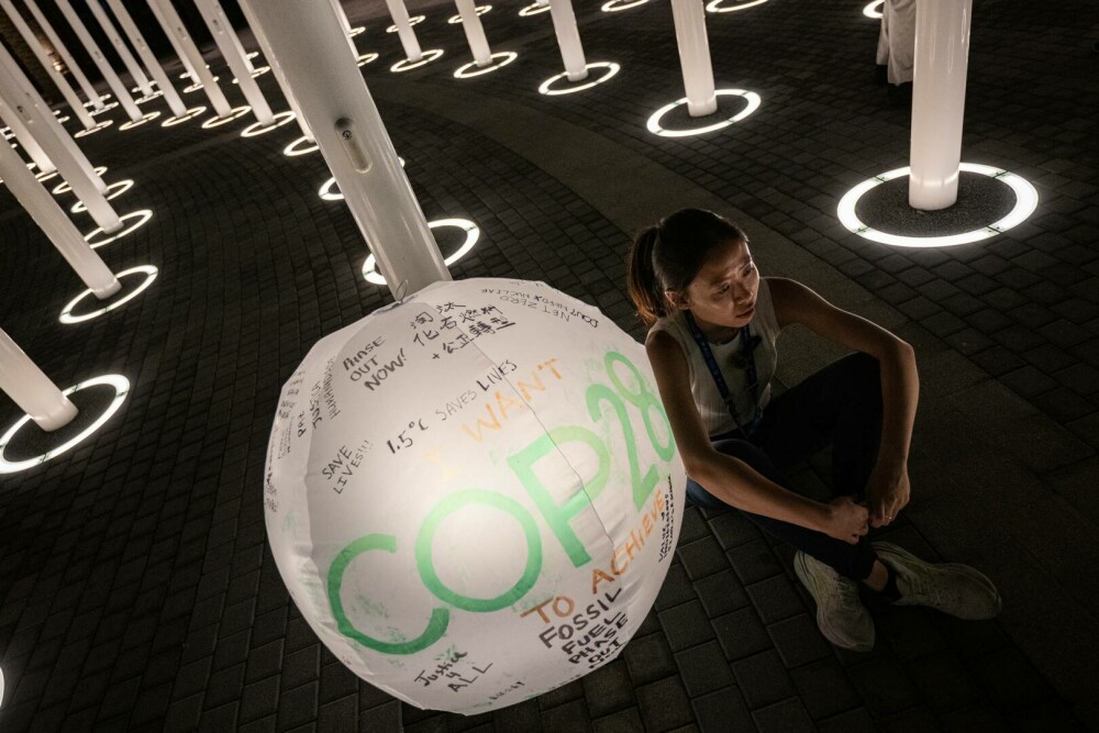 Acord istoric la COP28 Dubai. Țările lumii au decis: „Este începutul sfârşitului energiilor fosile” | GALERIE FOTO - Imaginea 18