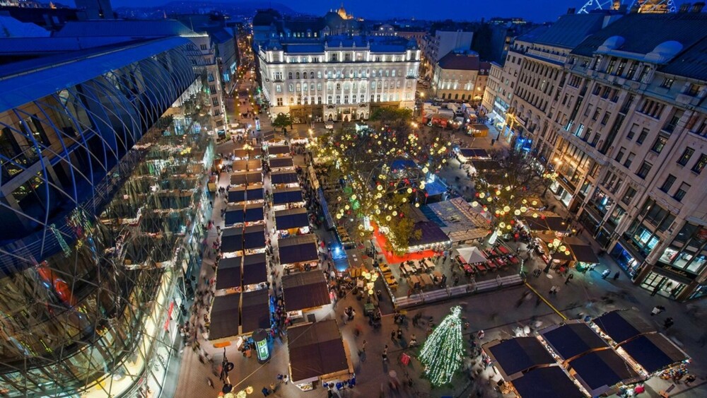 Târgul de Crăciun de la Budapesta. De ce este considerat cel mai frumos din Europa. FOTO - Imaginea 10