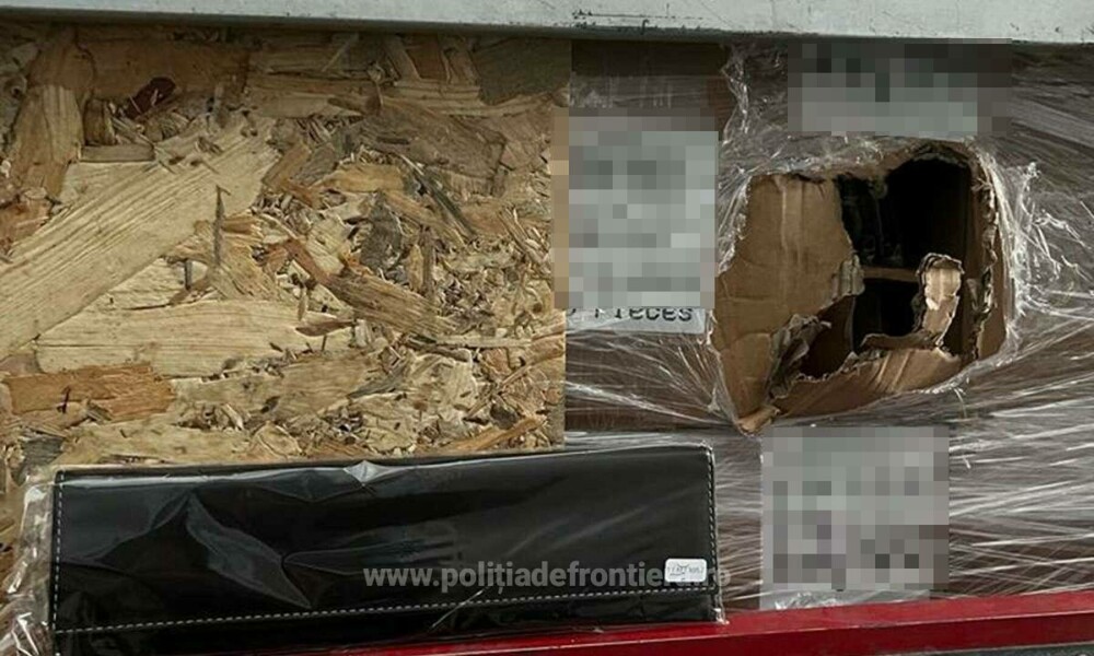10.000 de casete din piele contrafăcute pentru ceasuri de lux, de 2 milioane euro, descoperite la PTF Bechet - Imaginea 3
