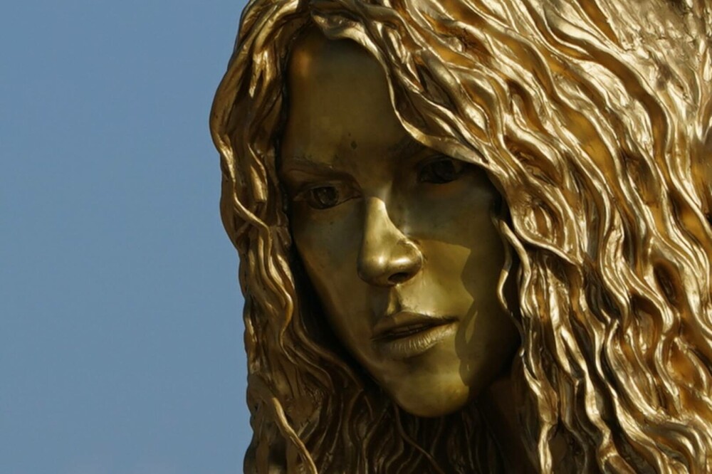 Shakira are statuie în orașul său natal. Monumentul are o înălțime impresionantă | GALERIE FOTO - Imaginea 5