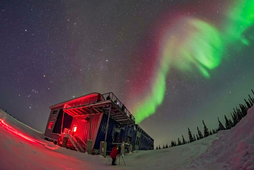 Orășelul unde se vede aurora boreală 300 de nopți pe an. Ce îl face locul perfect pentru a vedea spectacolul celest - Imaginea 2