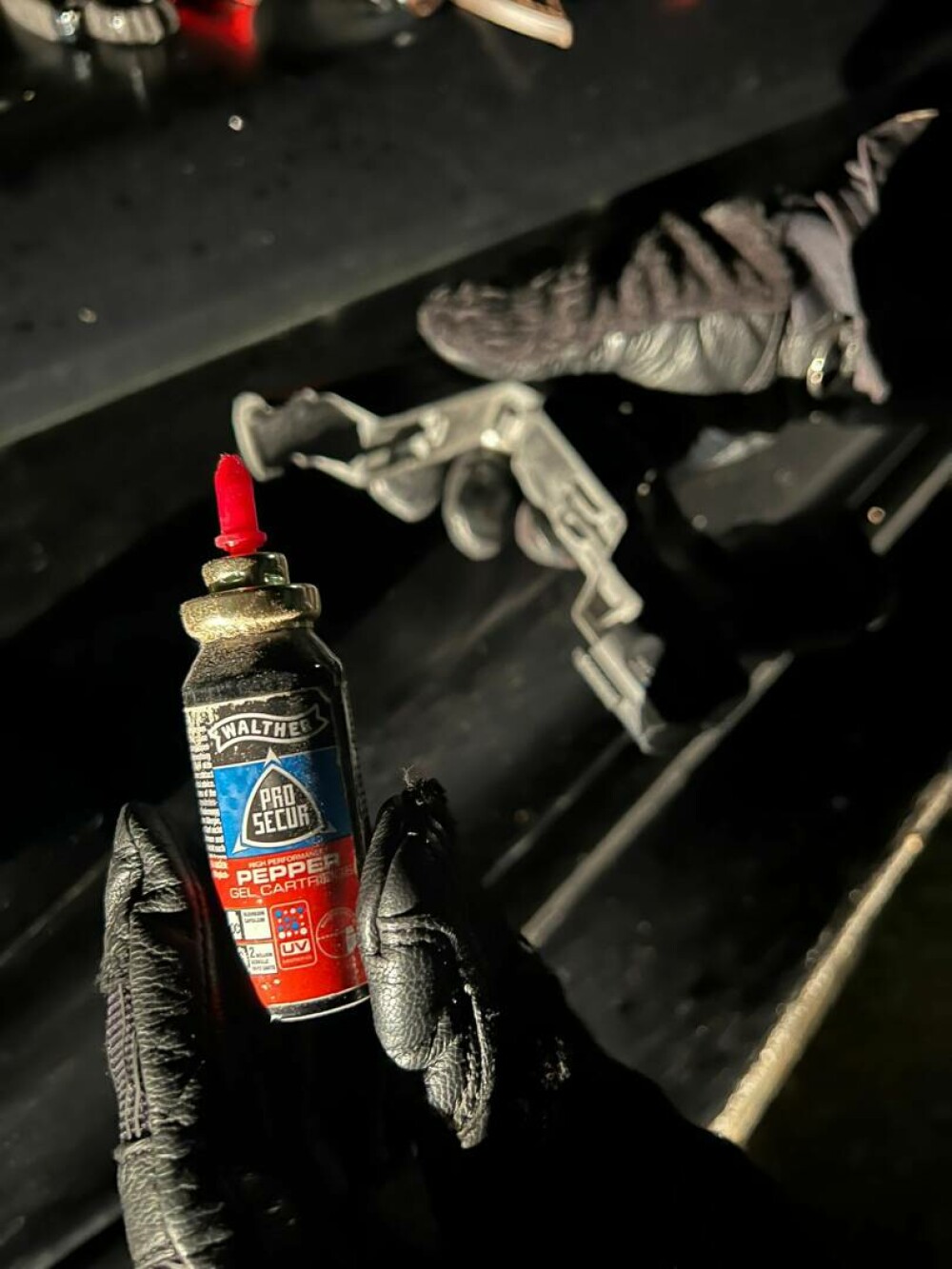 Horațiu Potra, un apropiat al lui Călin Georgescu, reținut de poliție. Venea cu 20 de oameni și mai multe arme spre București - Imaginea 8