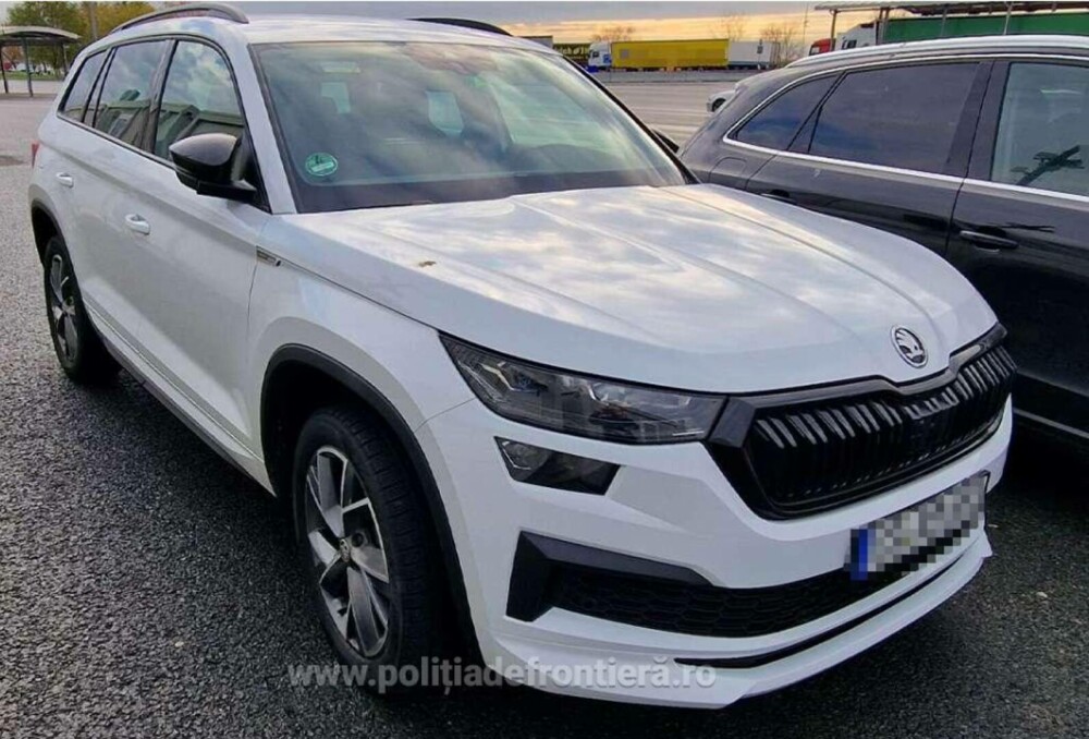 Un român a încercat să treacă graniţa cu o maşină de 30.000 de euro, furată din Spania - Imaginea 3