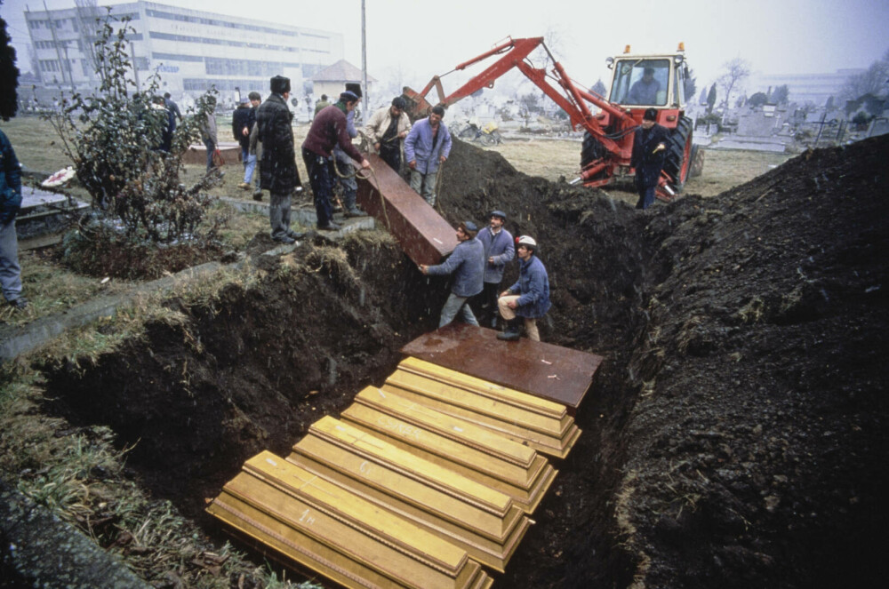 Acum 35 de ani, la Timișoara, s-a strigat pentru prima dată „Libertate”. Cum a început Revoluția din decembrie 1989 - Imaginea 12