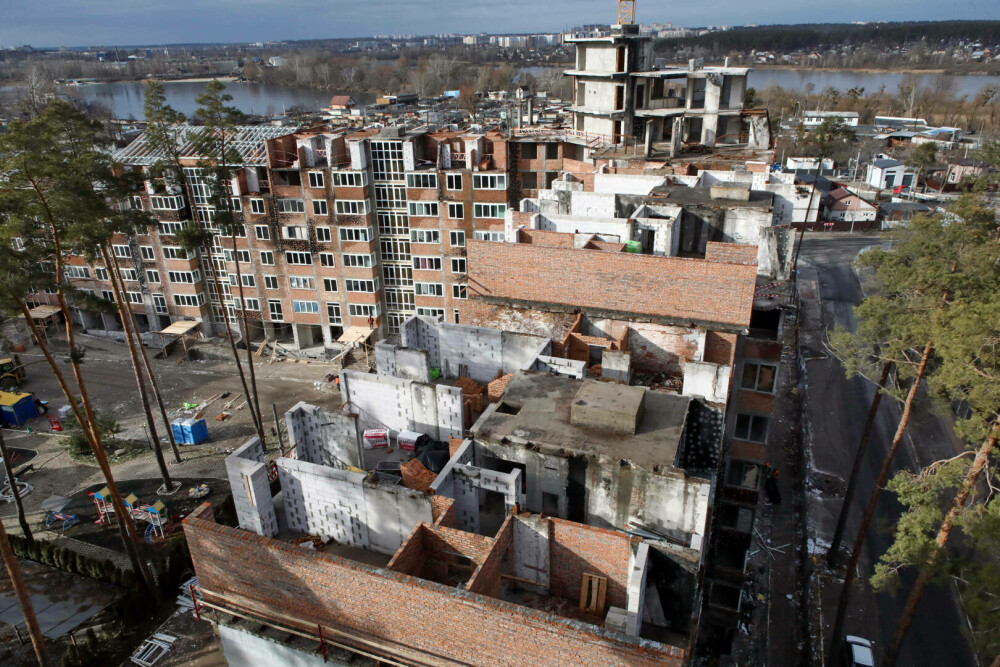 Orașul din Ucraina care a început să reînvie după ce a fost puternic distrus de ruși. „Nu aveam mari speranţe” | GALERIE FOTO - Imaginea 11