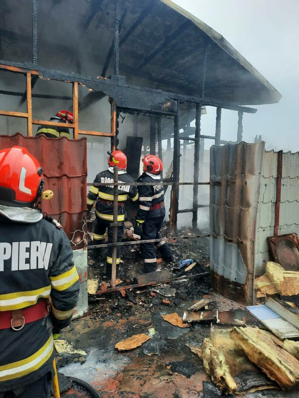 Un copil de 10 ani din Prahova a fost ars pe faţă, mâini şi picioare în urma unui incendiu - Imaginea 4