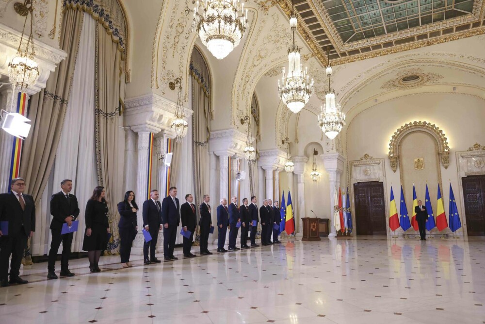 Guvernul Ciolacu a primit votul de încredere al Parlamentului, cu 240 de voturi „pentru”. Lista miniștrilor din noul cabinet - Imaginea 9