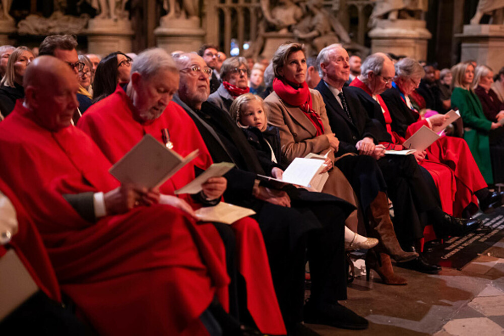 Imagini de la concertul de colinde de la Westminster Abbey, organizat în fiecare an de prinţesa Kate. FOTO & VIDEO - Imaginea 20