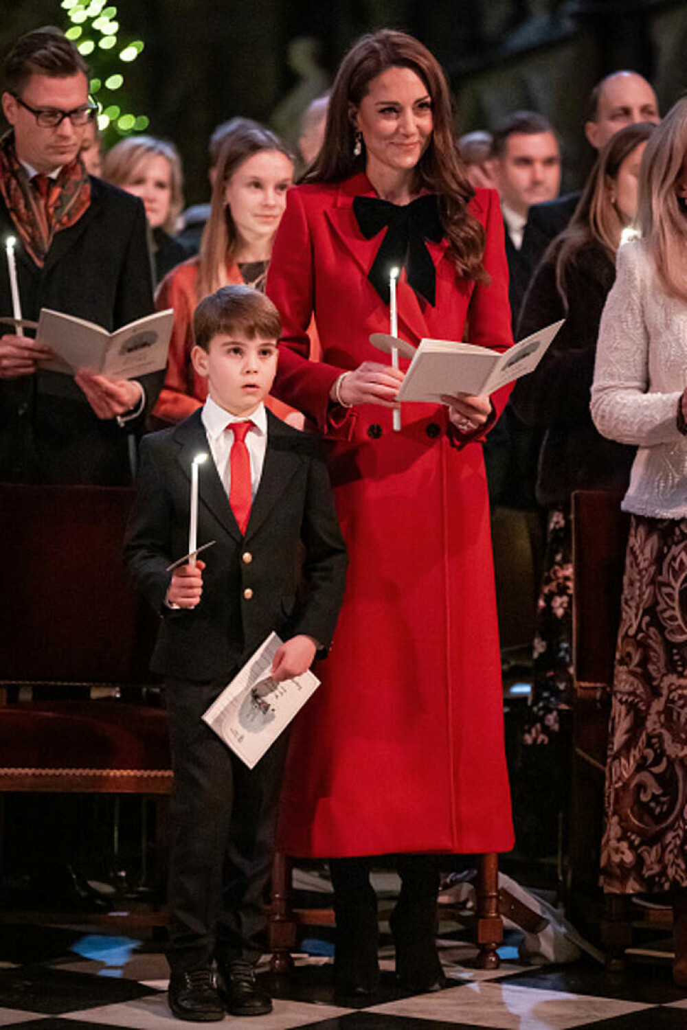 Imagini de la concertul de colinde de la Westminster Abbey, organizat în fiecare an de prinţesa Kate. FOTO & VIDEO - Imaginea 25