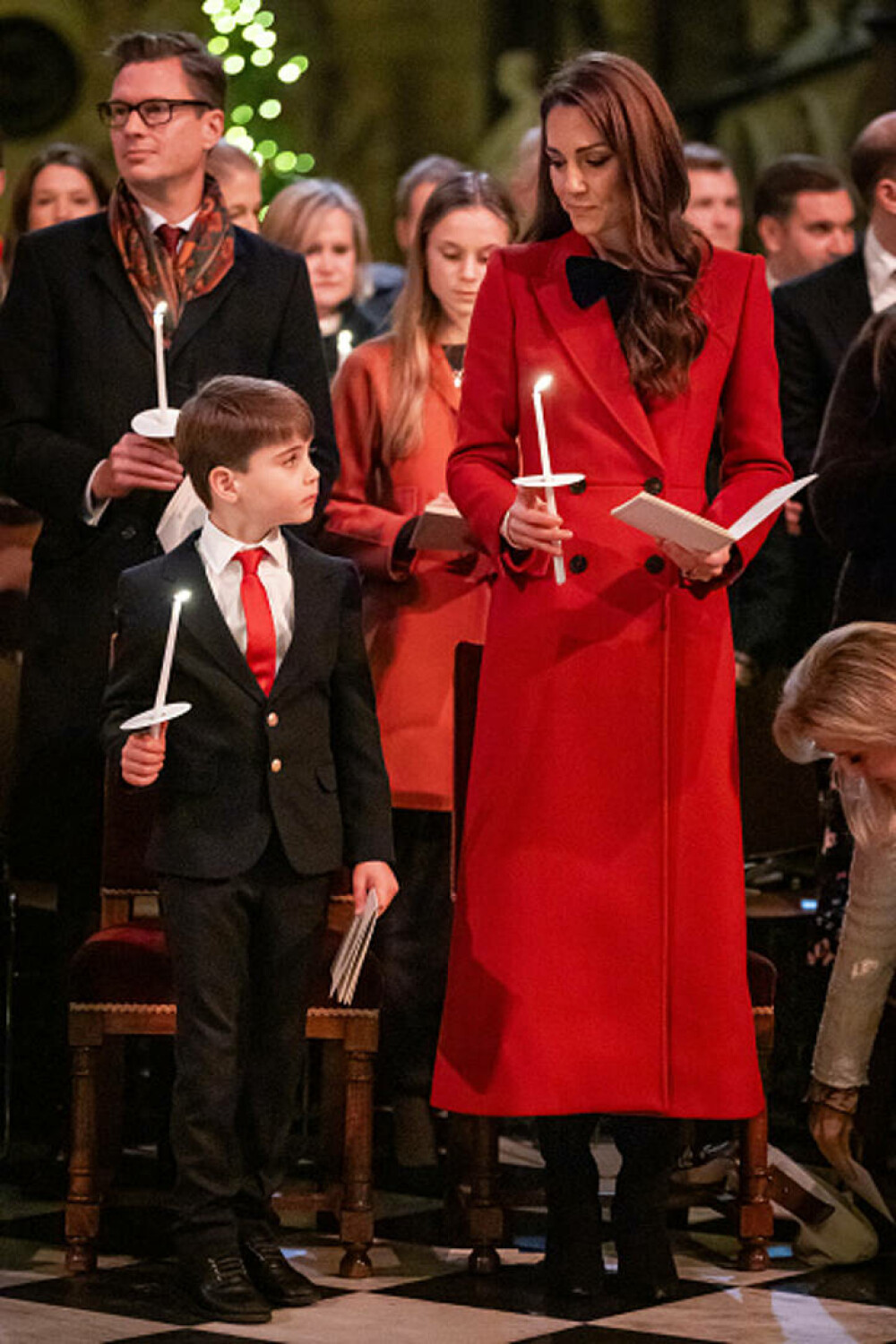 Imagini de la concertul de colinde de la Westminster Abbey, organizat în fiecare an de prinţesa Kate. FOTO & VIDEO - Imaginea 39