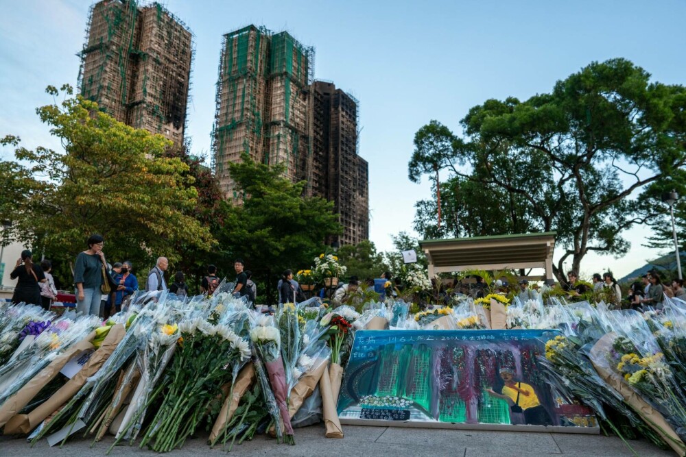 Nou bilanț al incendiului din Hong Kong: 151 de morți și 14 arestări. Unele cadavre ar putea să nu fie găsite niciodată - Imaginea 4