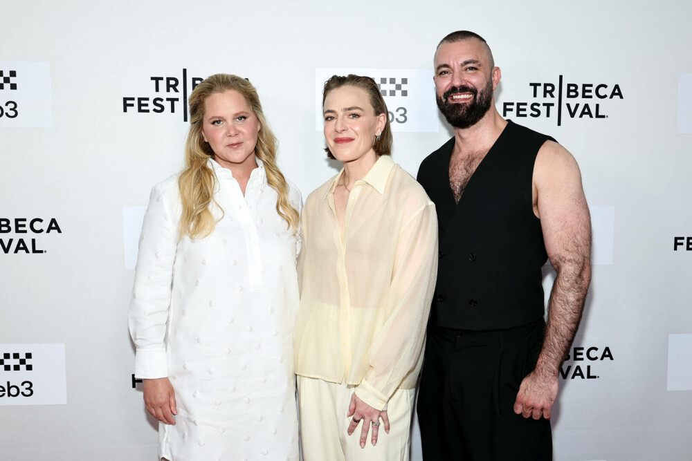 Amy Schumer, despre boala care i-a provocat scăderea dramatică în greutate: „Am slăbit ca să supraviețuiesc” - Imaginea 14