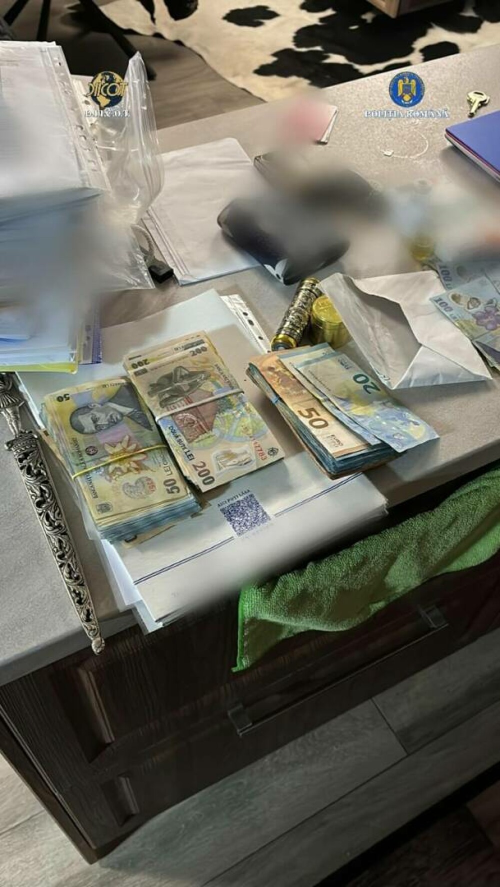 Percheziții de amploare la o rețea de traficanţi care introducea droguri în penitenciare. O avocată, vizată. VIDEO - Imaginea 3