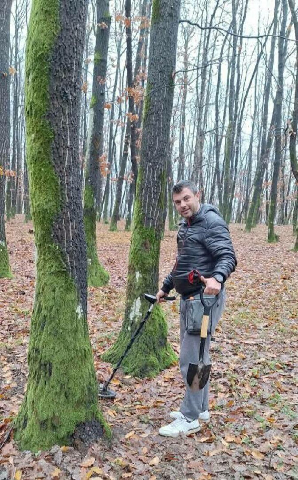 Mai multe brățări din aur, vechi de peste 3.000 de ani, au fost descoperite într-o pădure din Gorj | GALERIE FOTO - Imaginea 5