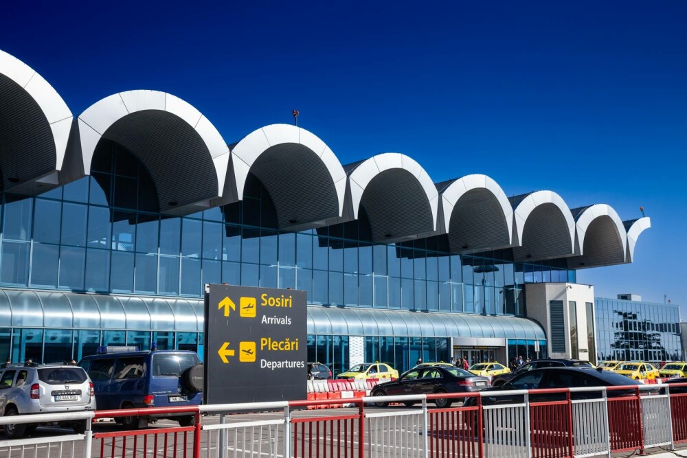 CNAB: Fluxurile auto din fața Aeroportului Otopeni, reconfigurate temporar din cauza lucrărilor la viitoarea stație de metrou - Imaginea 1