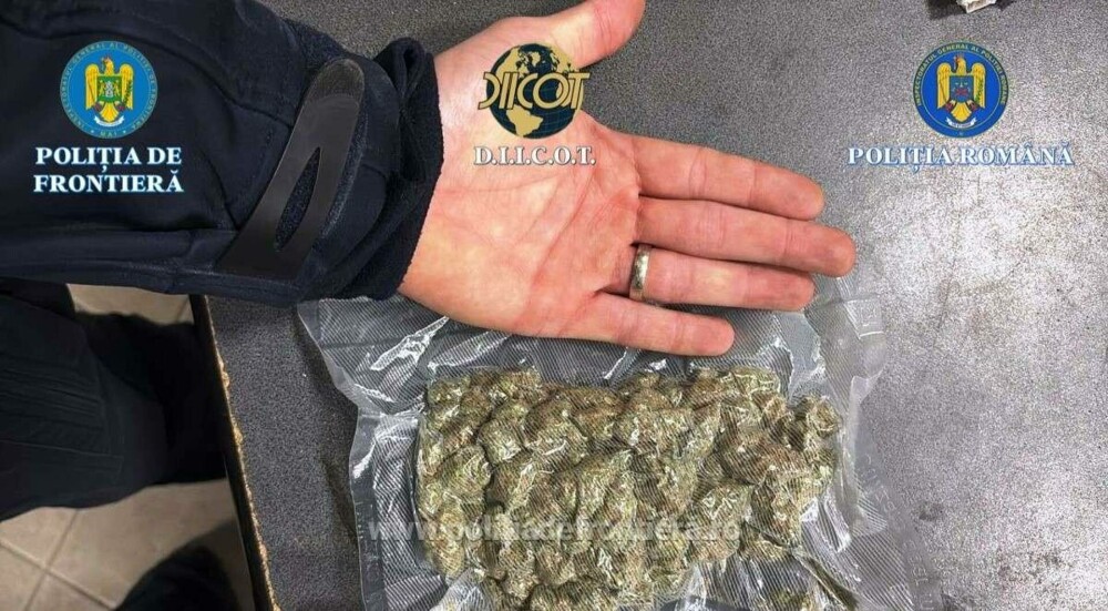 Un șofer israelian de 22 de ani a fost arestat după un control de rutină în Iași. Ce încerca să ascundă într-o cutie. FOTO - Imaginea 5